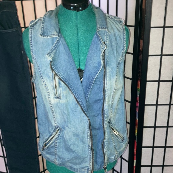 Lucky Brand Jackets & Blazers - Lucky denim vest. Size medium. Gathered in back.